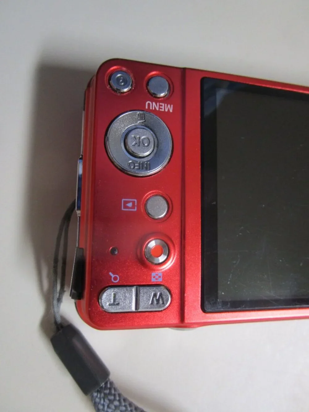 Olympus VG-160 Red sleek slim Digital Camera (Parts/Repair)